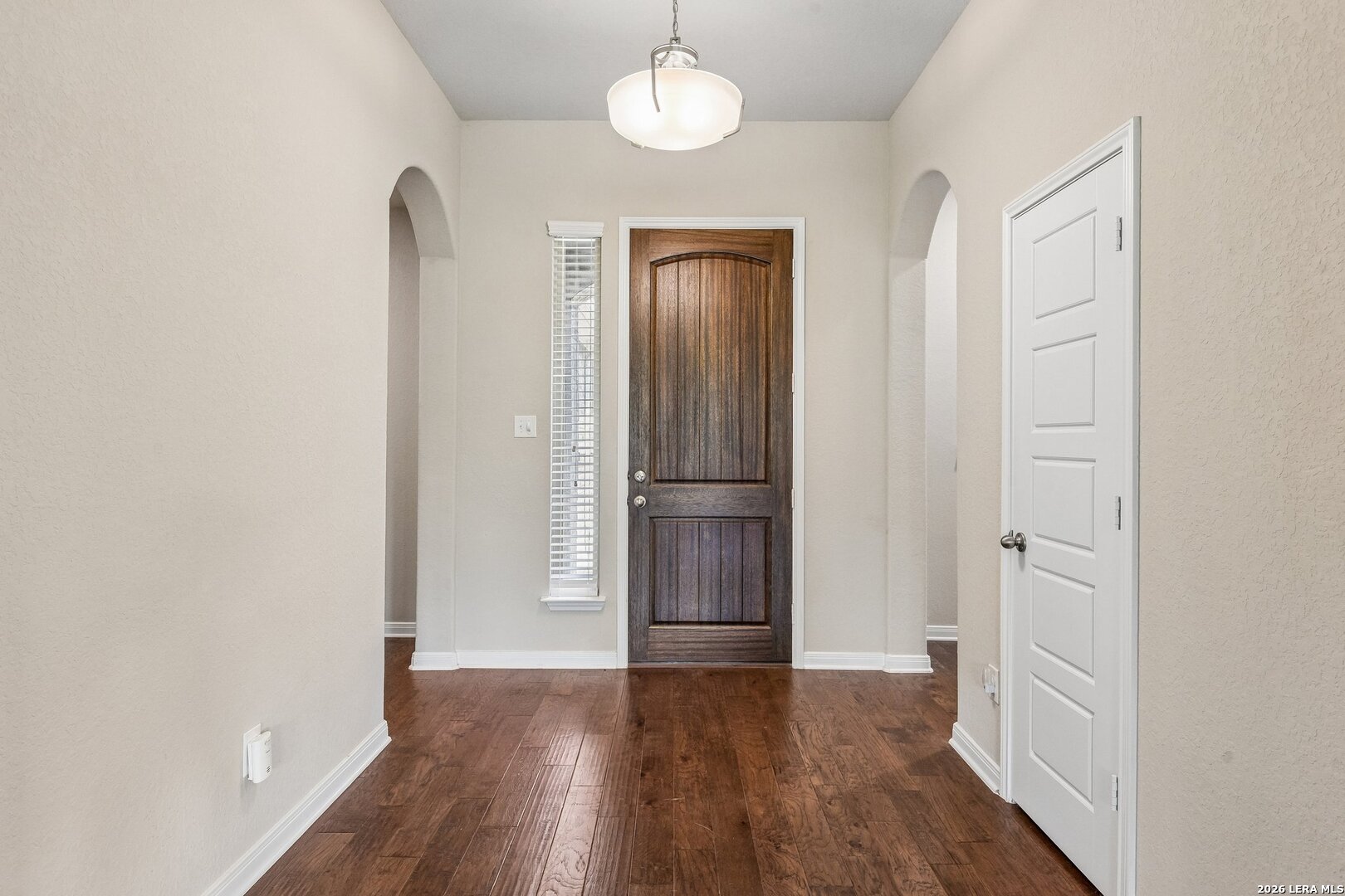 1610 Nightshade San Antonio TX 78260