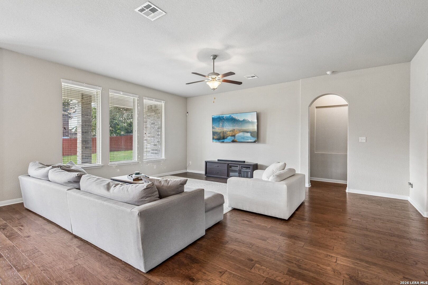 1610 Nightshade San Antonio TX 78260