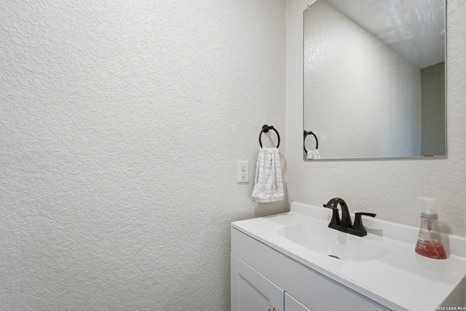2931 Whinchat New Braunfels TX 78130