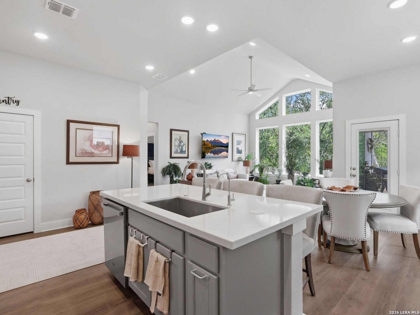 333 Glenwood Ranch Cibolo TX 78108