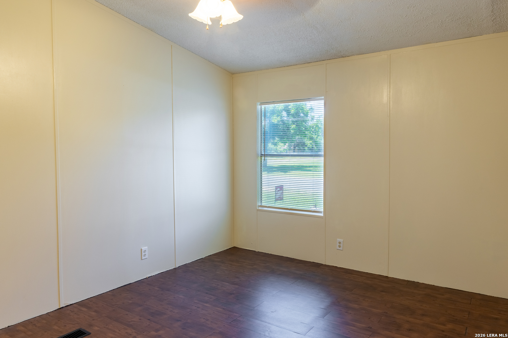 702 N 11th Street Junction TX 76849