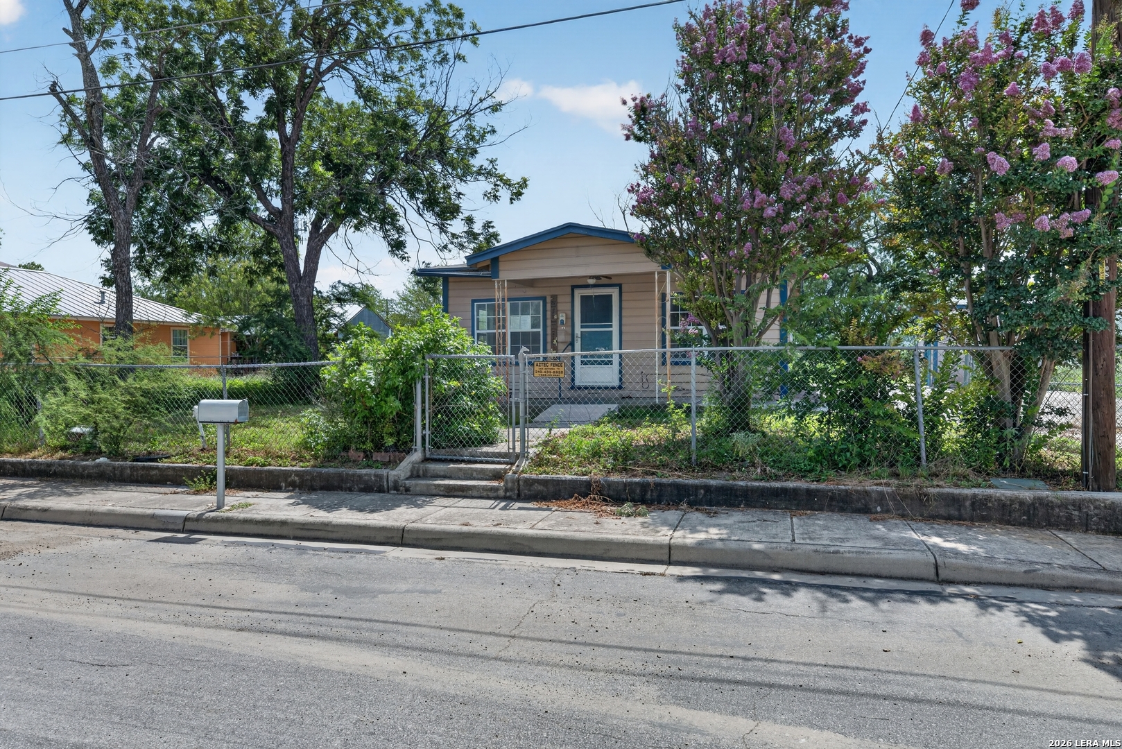 2107 El Jardin San Antonio TX 78237