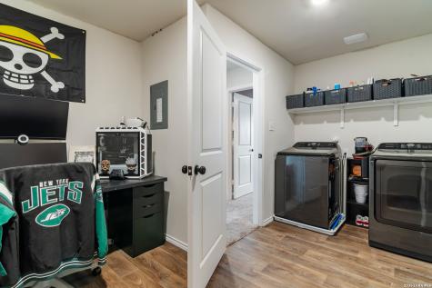 13511 Waxman Spark San Antonio TX 78252