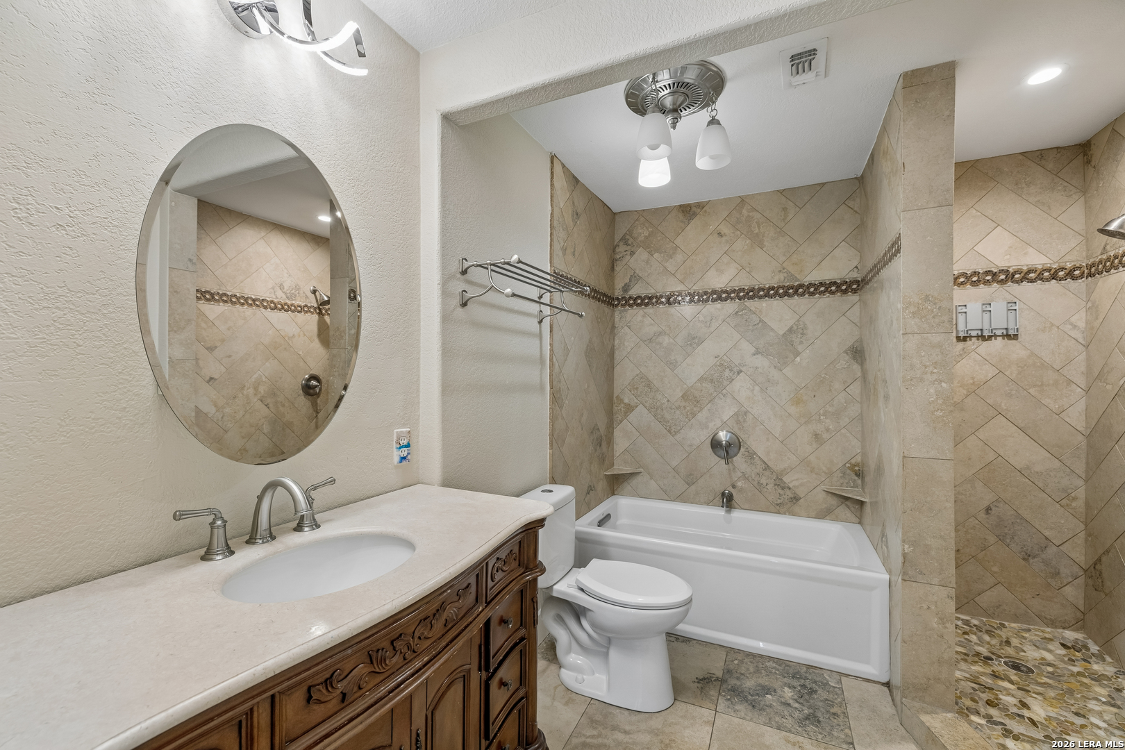 741 County Road 351 Hondo TX 78861