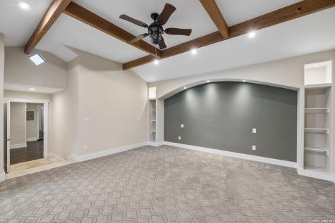 741 County Road 351 Hondo TX 78861