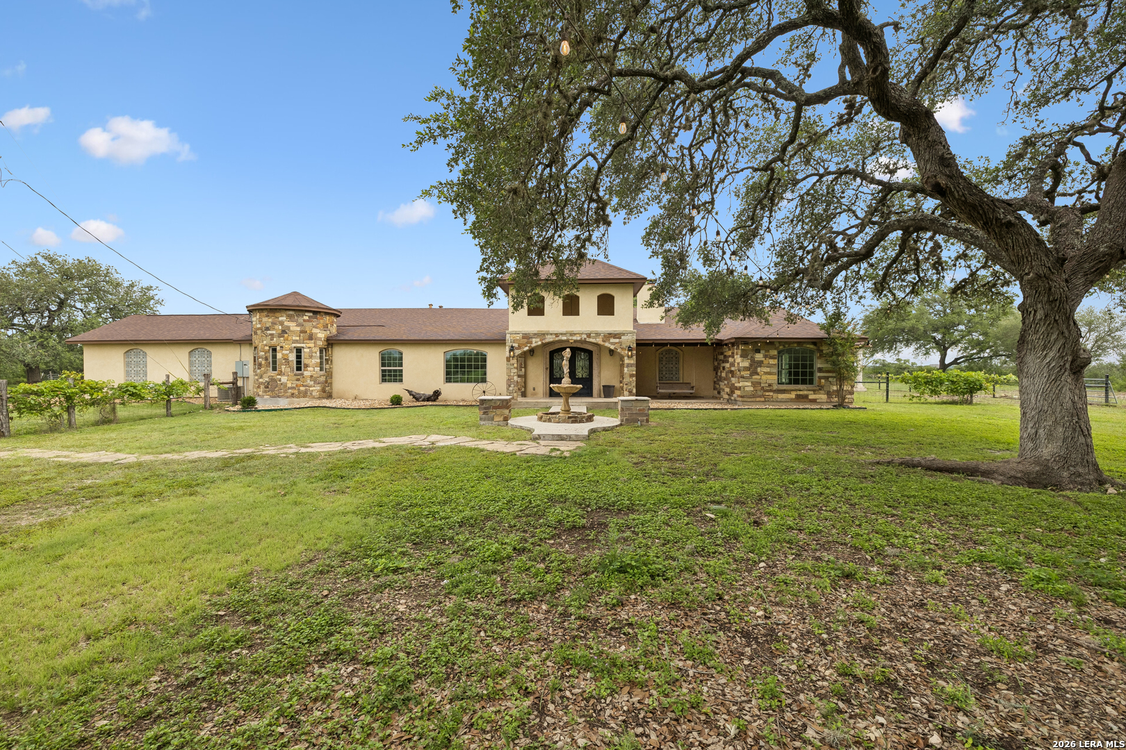 741 County Road 351 Hondo TX 78861