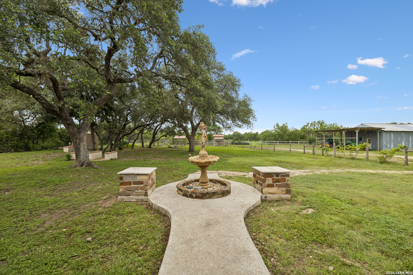 741 County Road 351 Hondo TX 78861