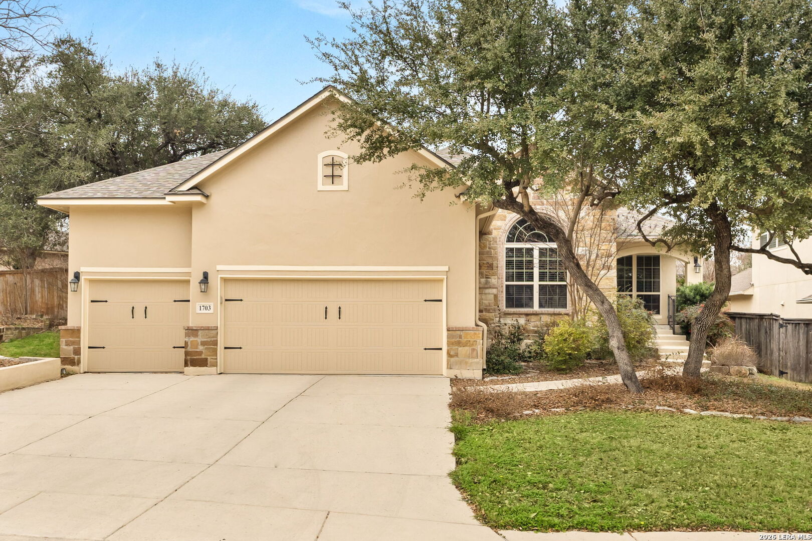 1703 Nightshade San Antonio TX 78260