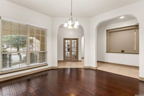 1703 Nightshade San Antonio TX 78260