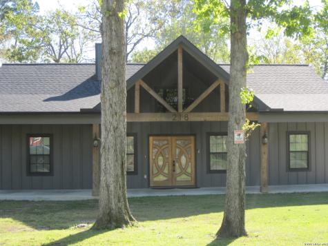 218 Strawberry Street Onalaska TX 77360