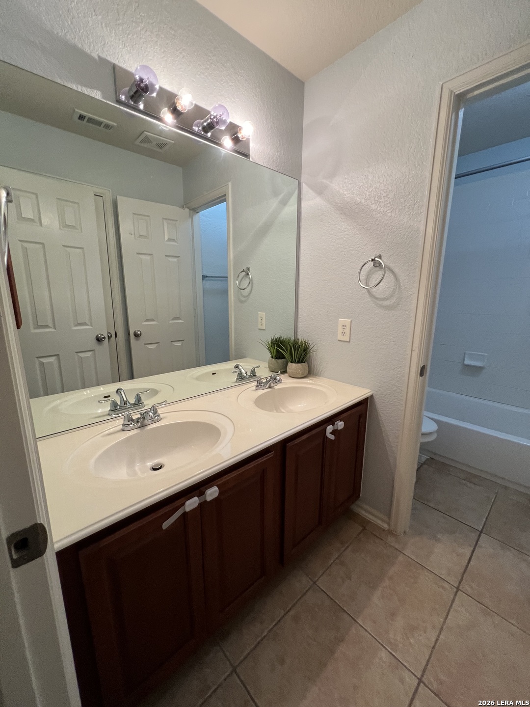 15810 Cotton Tail Lane San Antonio TX 78255