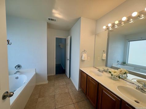 15810 Cotton Tail Lane San Antonio TX 78255