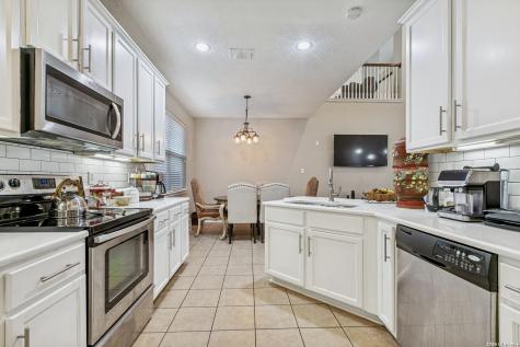 6925 Abbey Falls San Antonio TX 78249