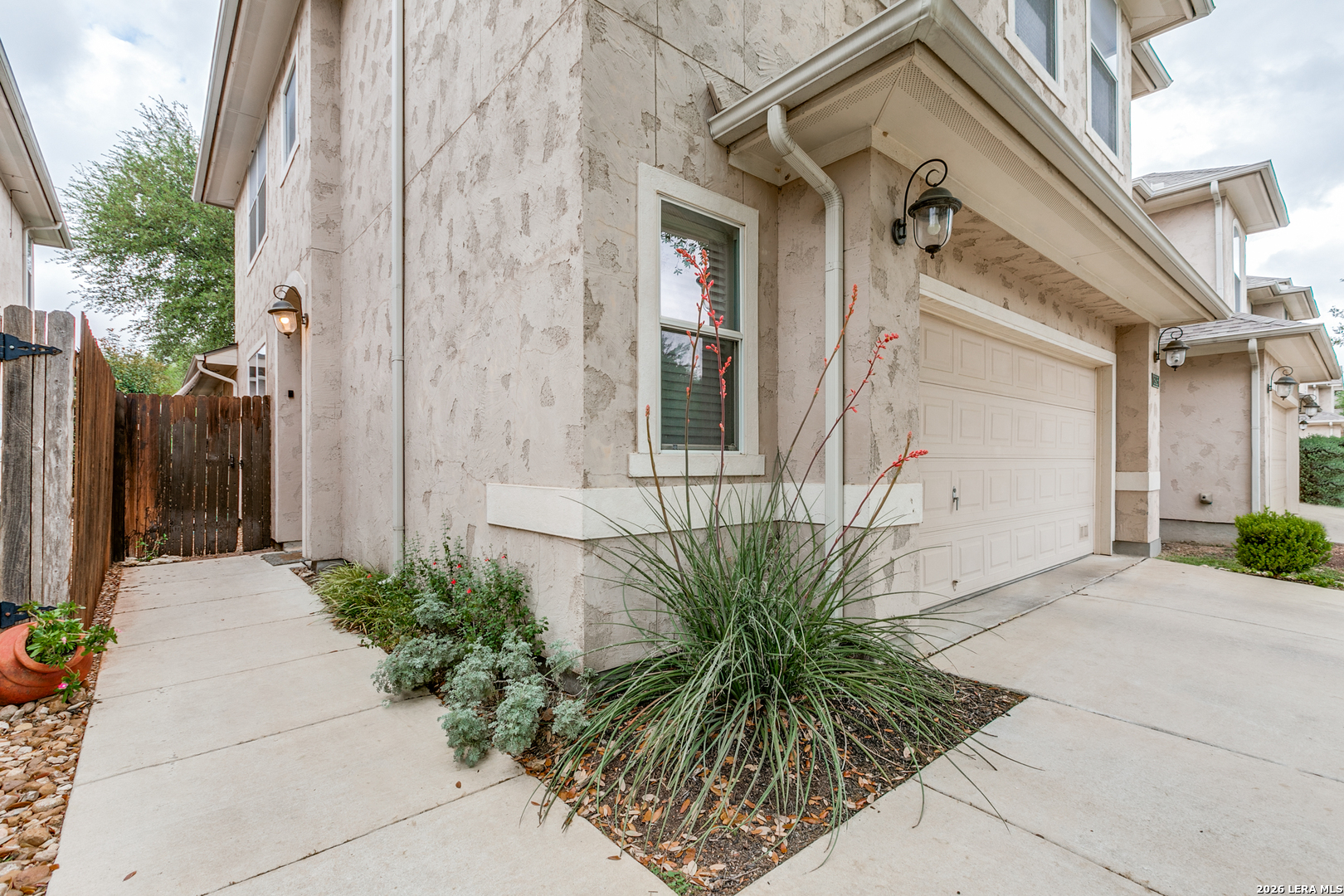 6925 Abbey Falls San Antonio TX 78249