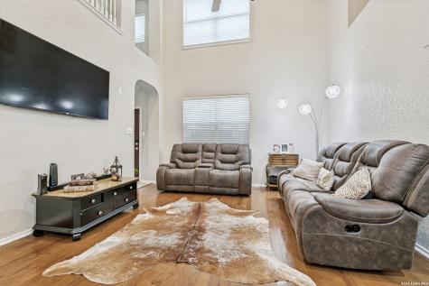 6925 Abbey Falls San Antonio TX 78249