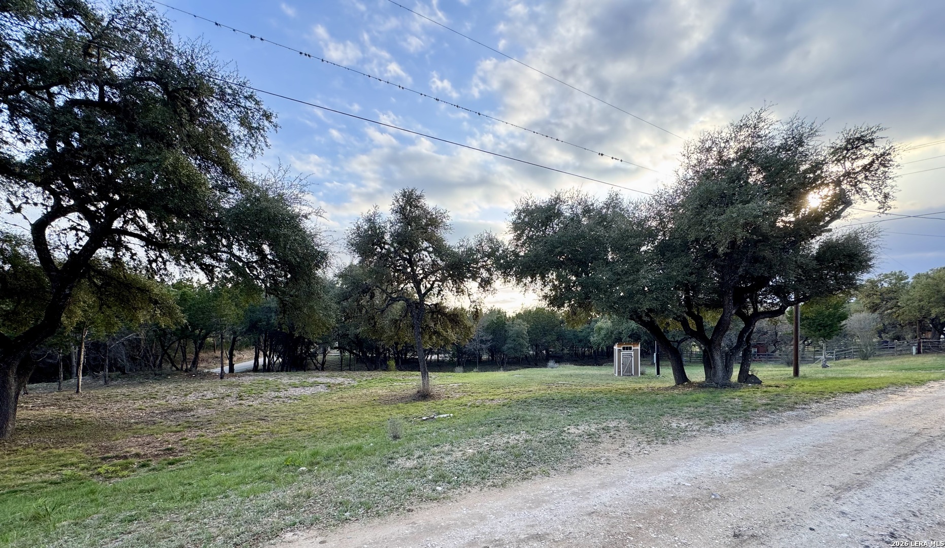 406 Kruse Loop Lakehills TX 78063