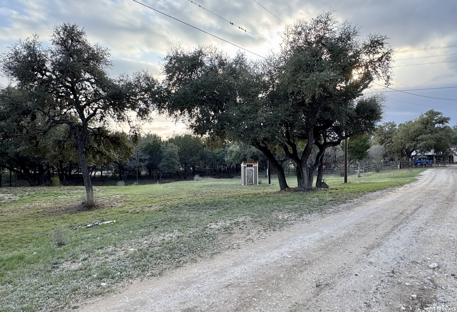 406 Kruse Loop Lakehills TX 78063
