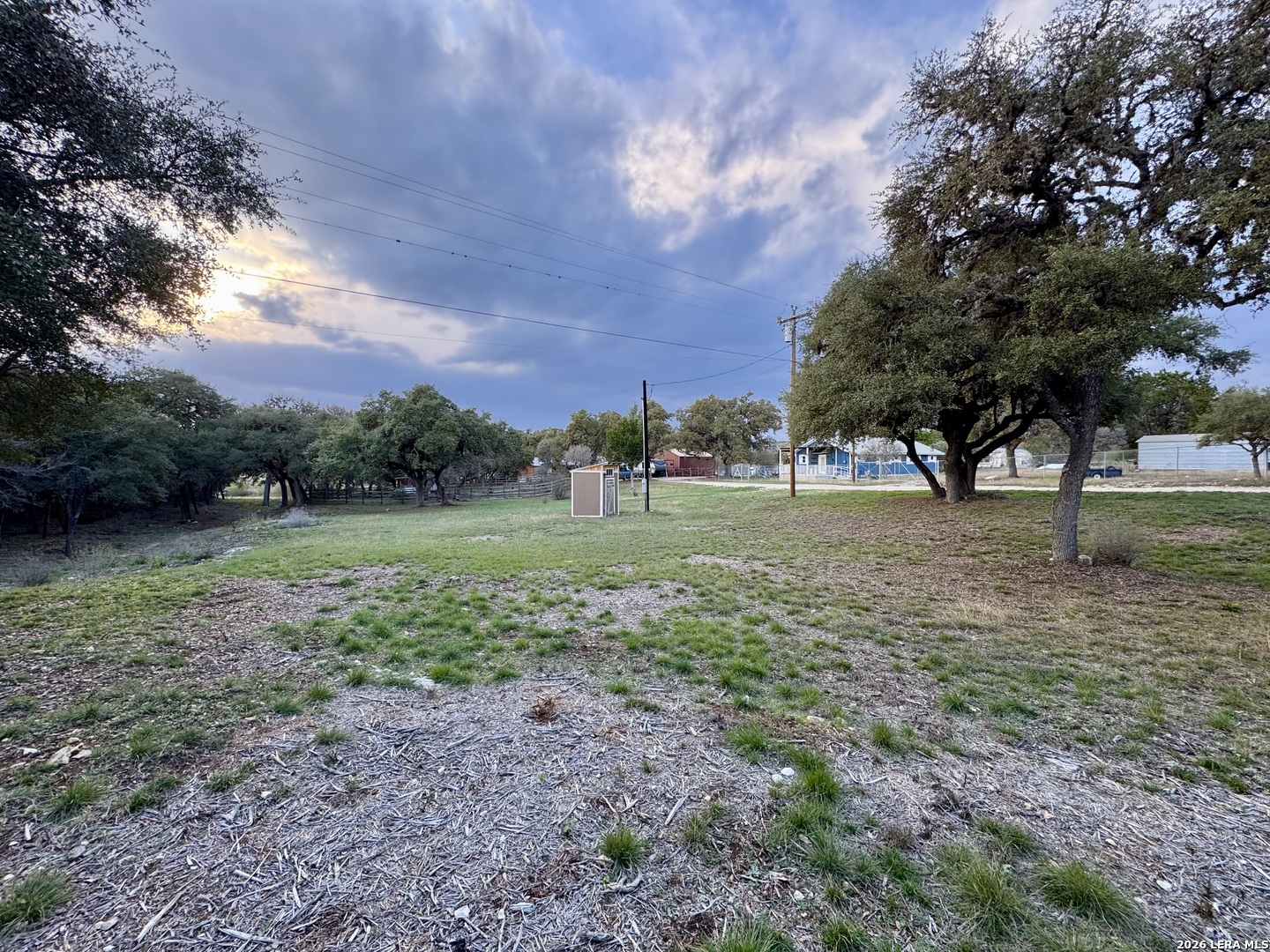 406 Kruse Loop Lakehills TX 78063