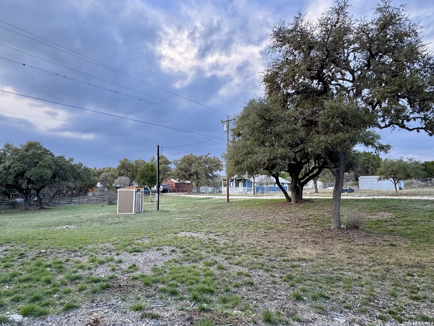 406 Kruse Loop Lakehills TX 78063