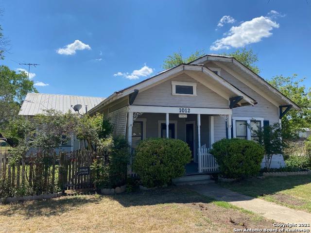 1012 Brown Avenue Jourdanton TX 78026
