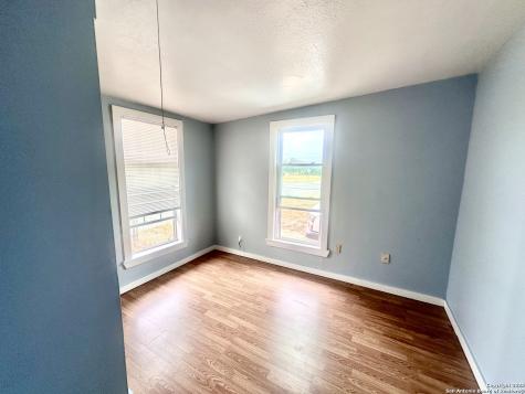 104 S 2nd Street Stockdale TX 78160