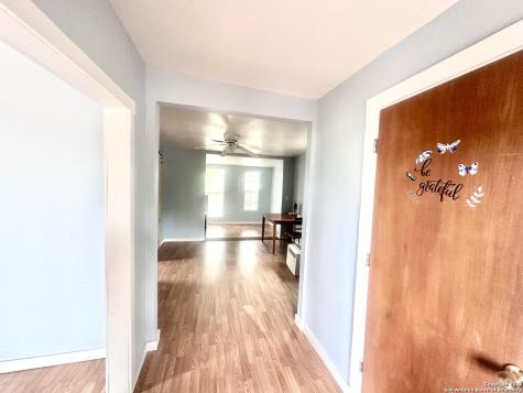 104 S 2nd Street Stockdale TX 78160