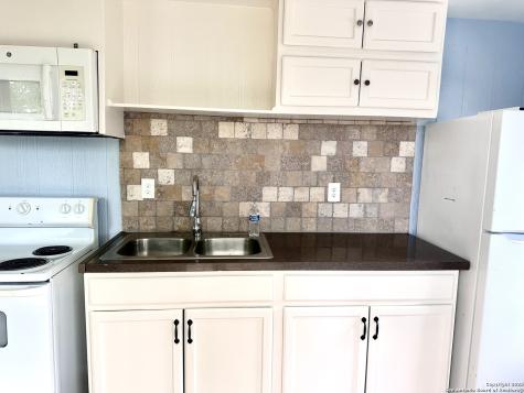 104 S 2nd Street Stockdale TX 78160