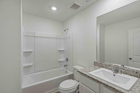 3423 Warlow Branch San Antonio TX 78109
