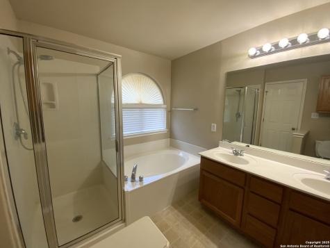 17211 Ashbury Lodge San Antonio TX 78247