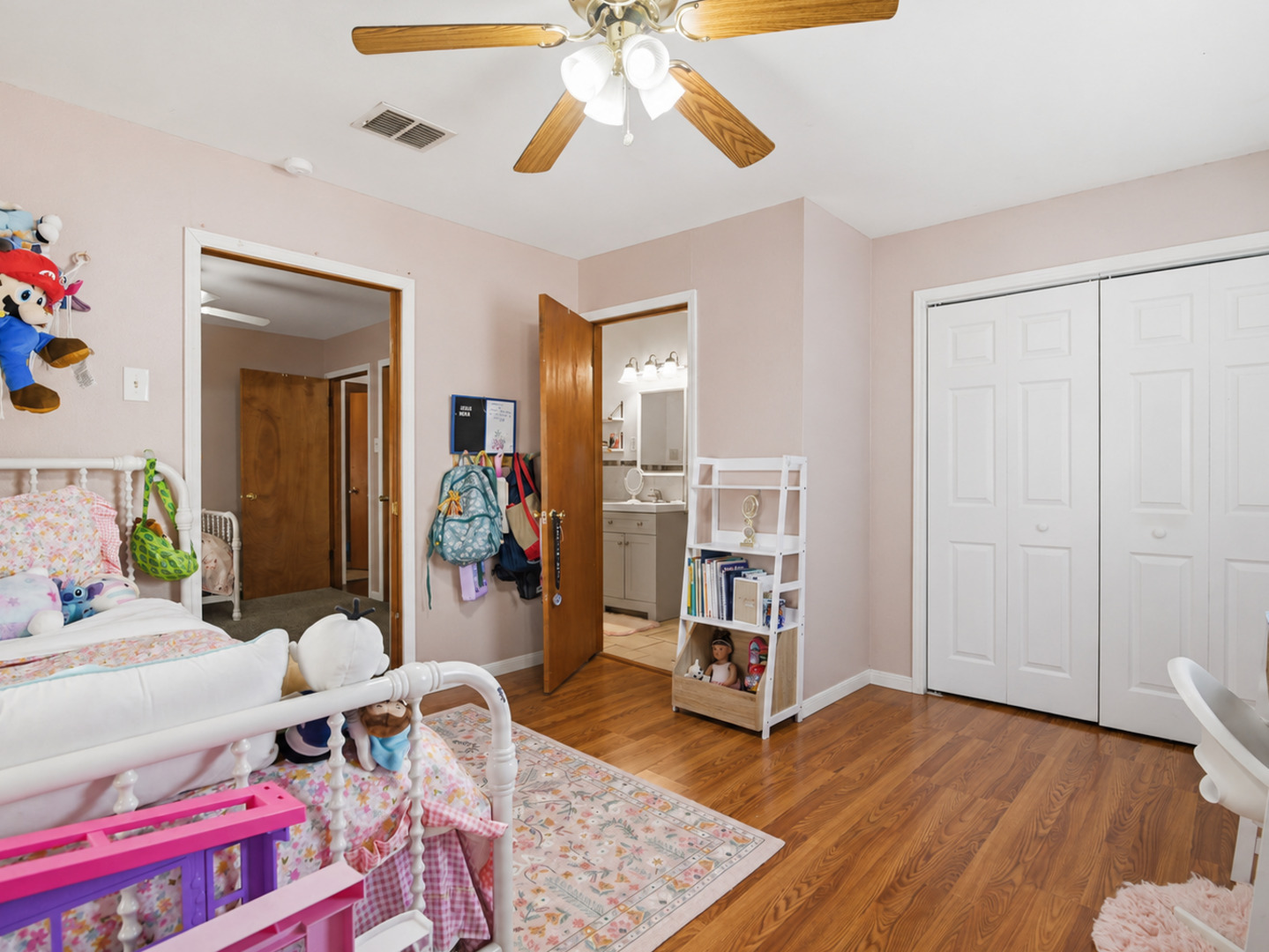 663 W Pyron Avenue San Antonio TX 78221