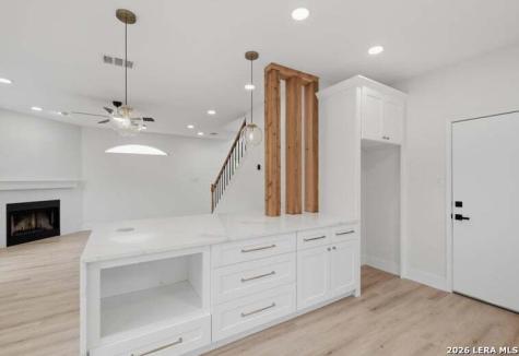 10242 Sandyglen San Antonio TX 78240