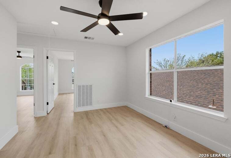 10242 Sandyglen San Antonio TX 78240