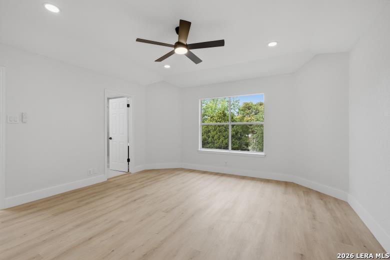 10242 Sandyglen San Antonio TX 78240