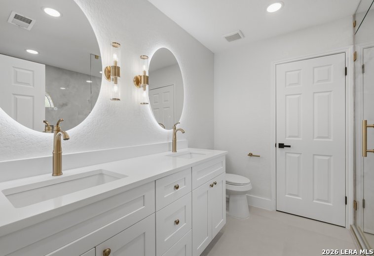 10242 Sandyglen San Antonio TX 78240