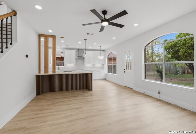 10242 Sandyglen San Antonio TX 78240