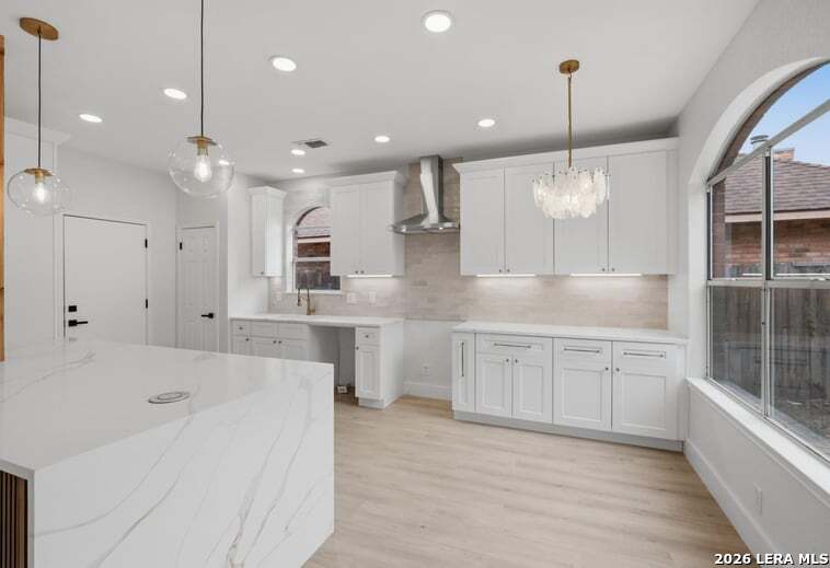 10242 Sandyglen San Antonio TX 78240