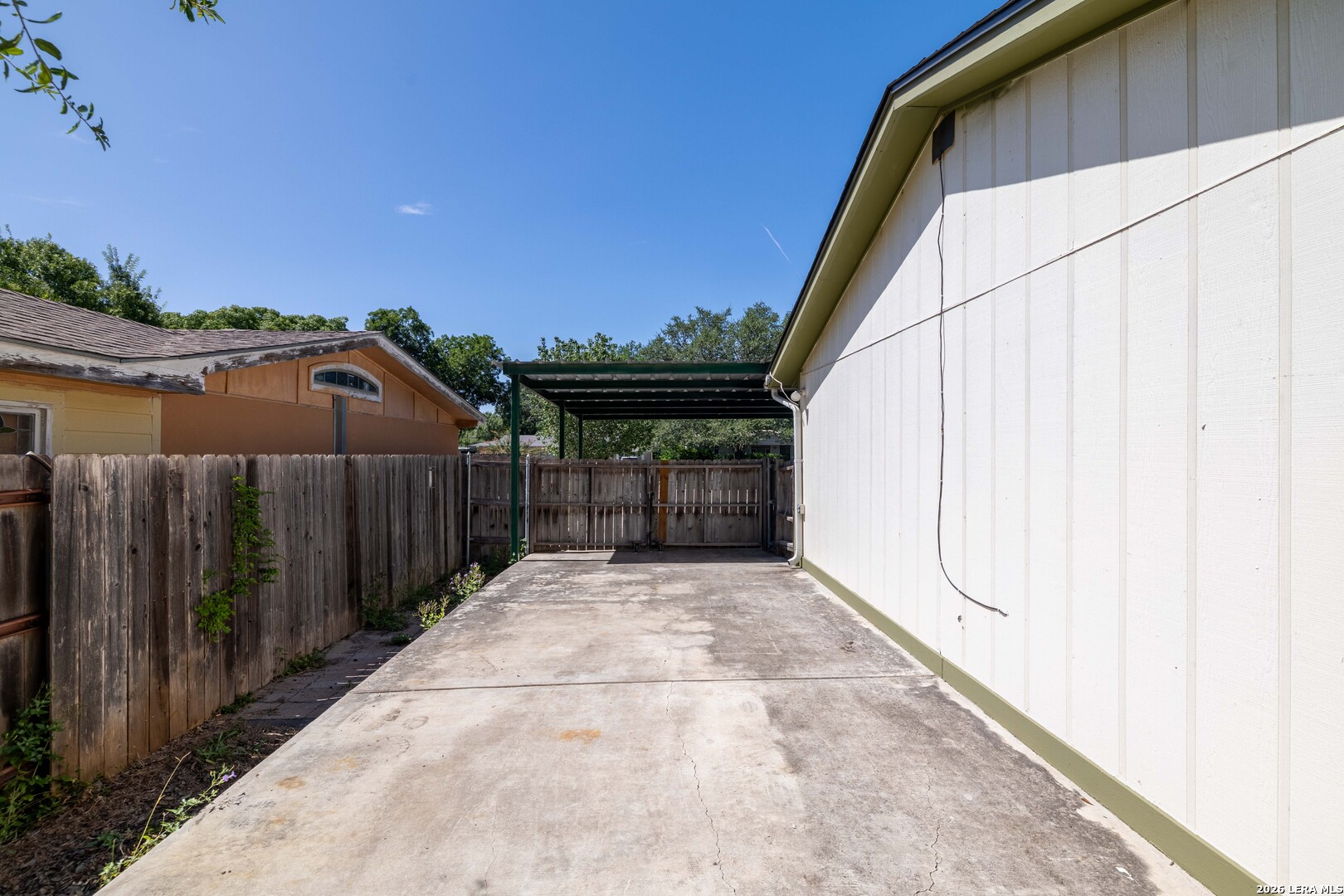 555 Dawnview San Antonio TX 78213