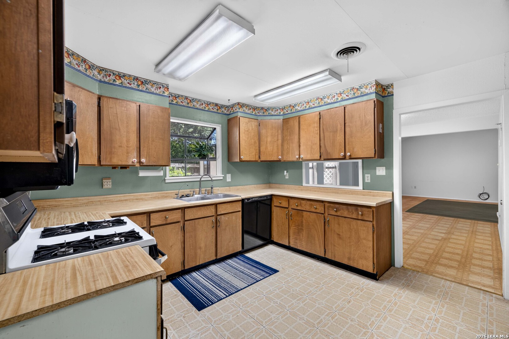 555 Dawnview San Antonio TX 78213