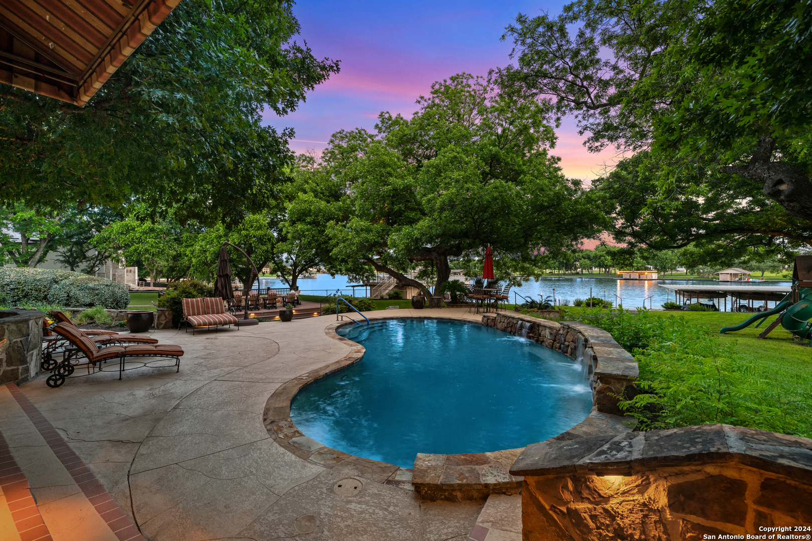 533 Crestwood Drive Kingsland TX 78639