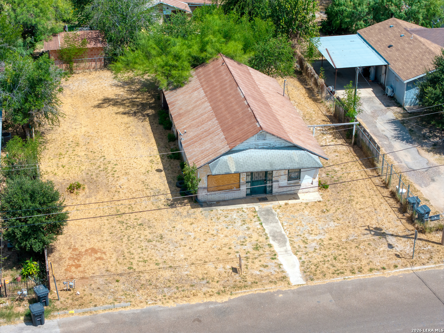 601 N 5th Street Carrizo Springs TX 78834
