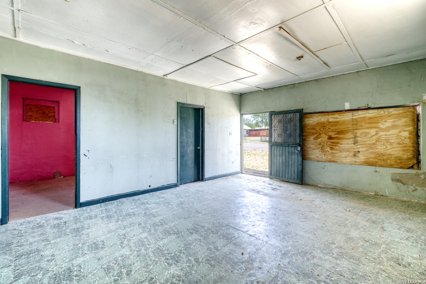 601 N 5th Street Carrizo Springs TX 78834