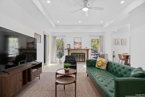 204 Green Meadows Converse TX 78109