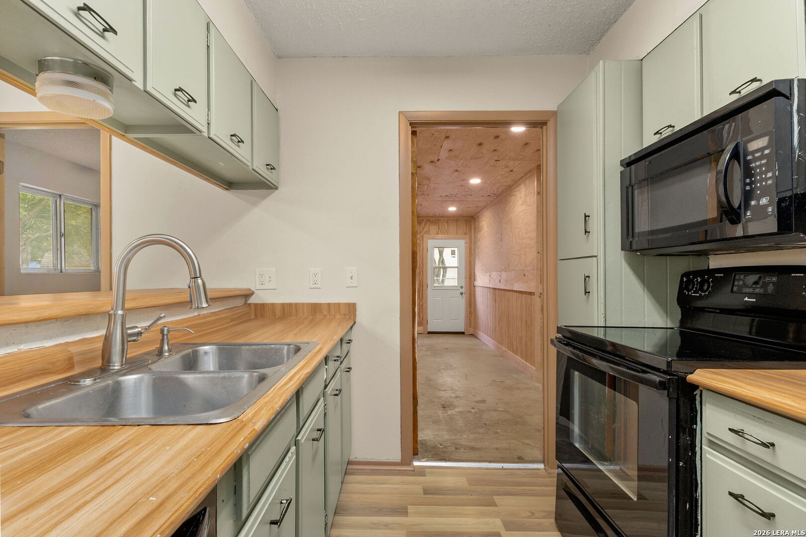 208 Brook Street Seguin TX 78155