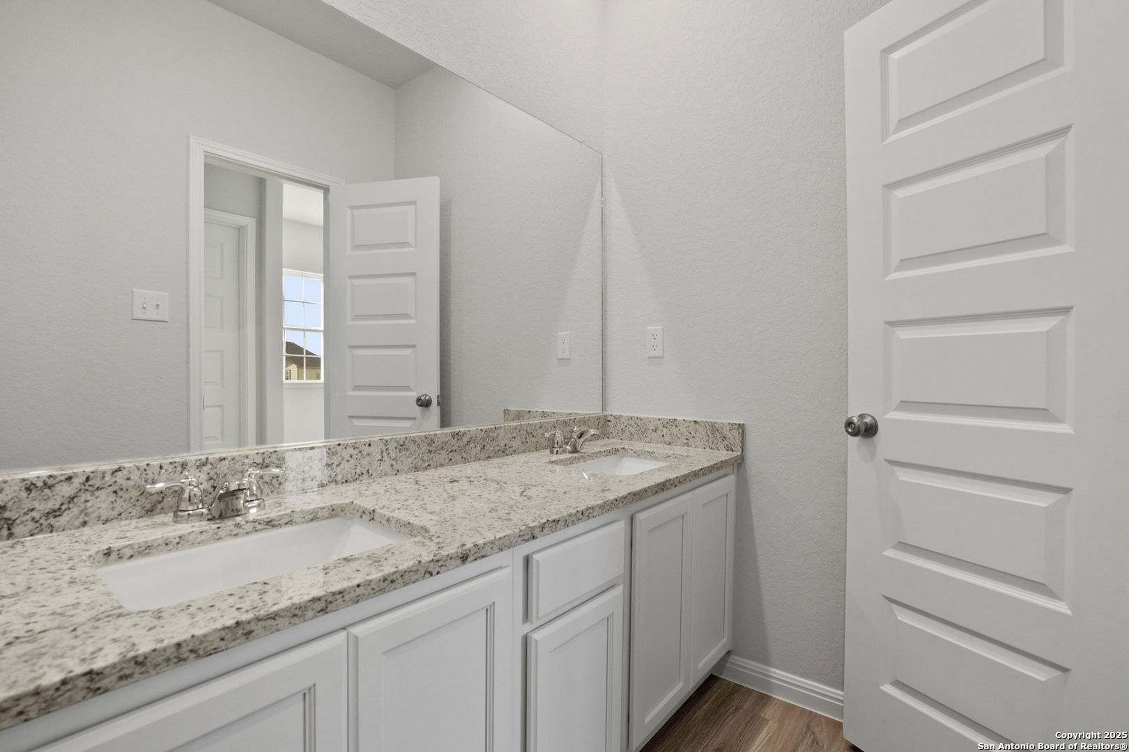 10111 Carnelian Cove San Antonio TX 78245