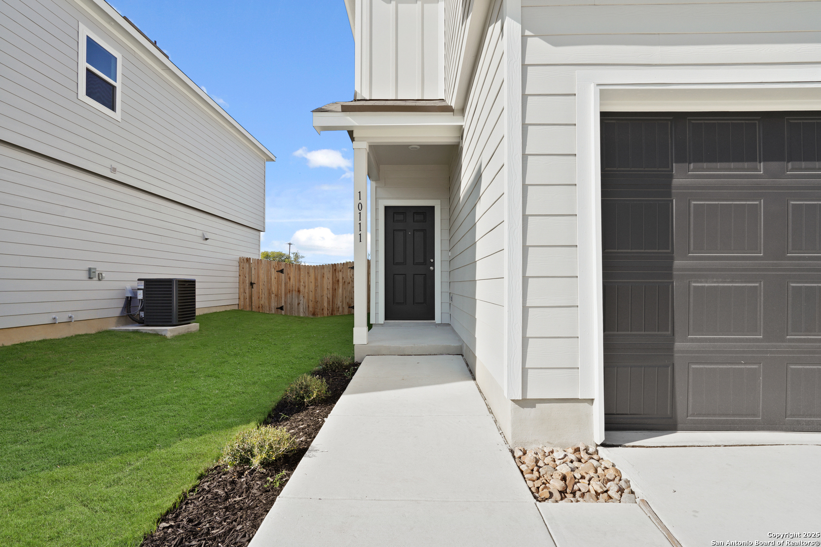 10111 Carnelian Cove San Antonio TX 78245