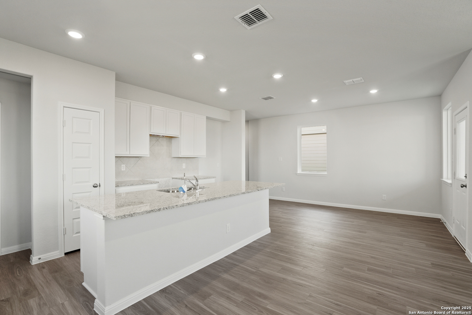 10111 Carnelian Cove San Antonio TX 78245