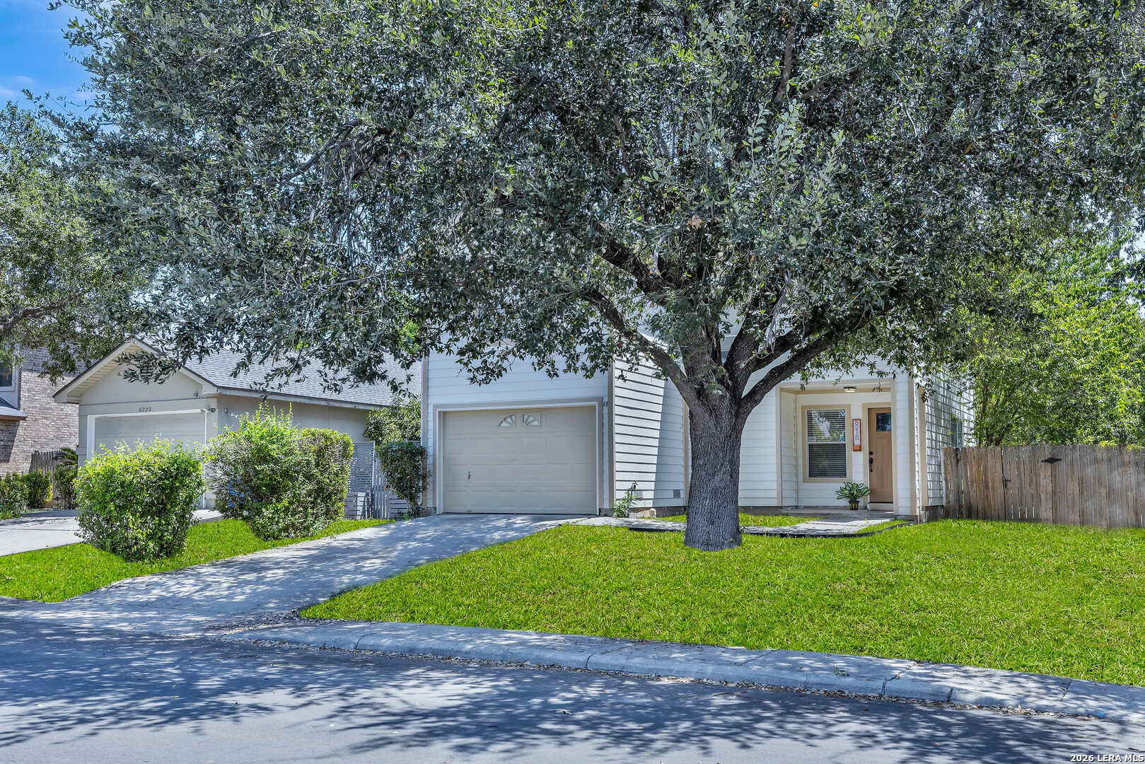 8218 Laurel Bend San Antonio TX 78250