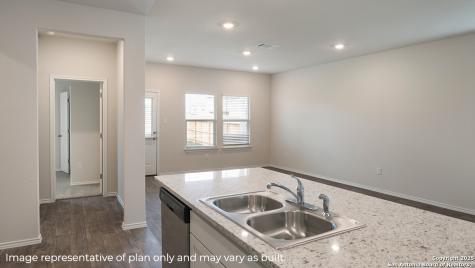 172 Violet Sylph San Antonio TX 78253