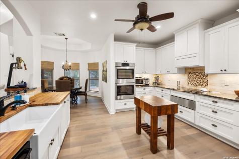30223 Fairway Ash Fair Oaks Ranch TX 78015