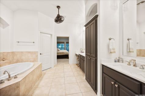 30223 Fairway Ash Fair Oaks Ranch TX 78015